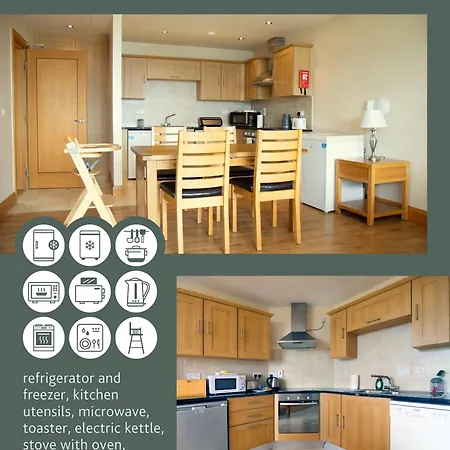 מלון דירות Sala Lakeside 4*