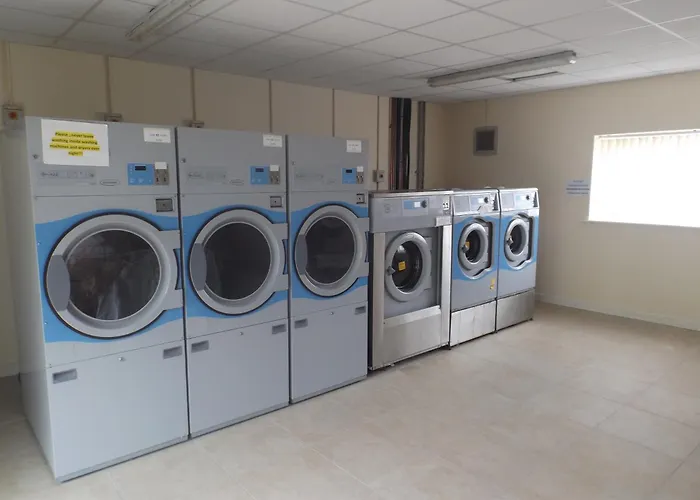 아파트호텔 St Angela's Lakeside Sala 4*